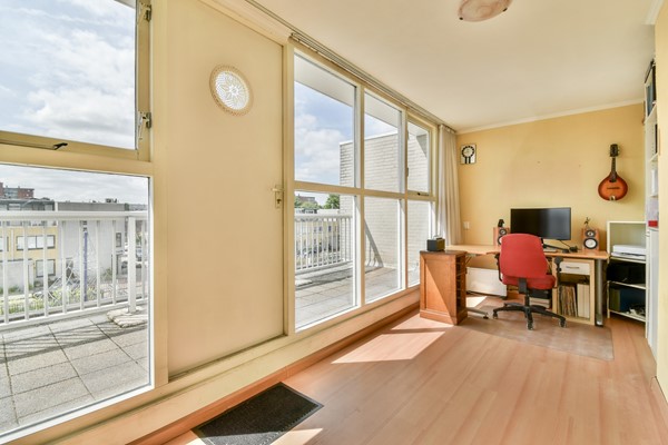 Medium property photo - Maaseikstraat 16, 1066 LX Amsterdam